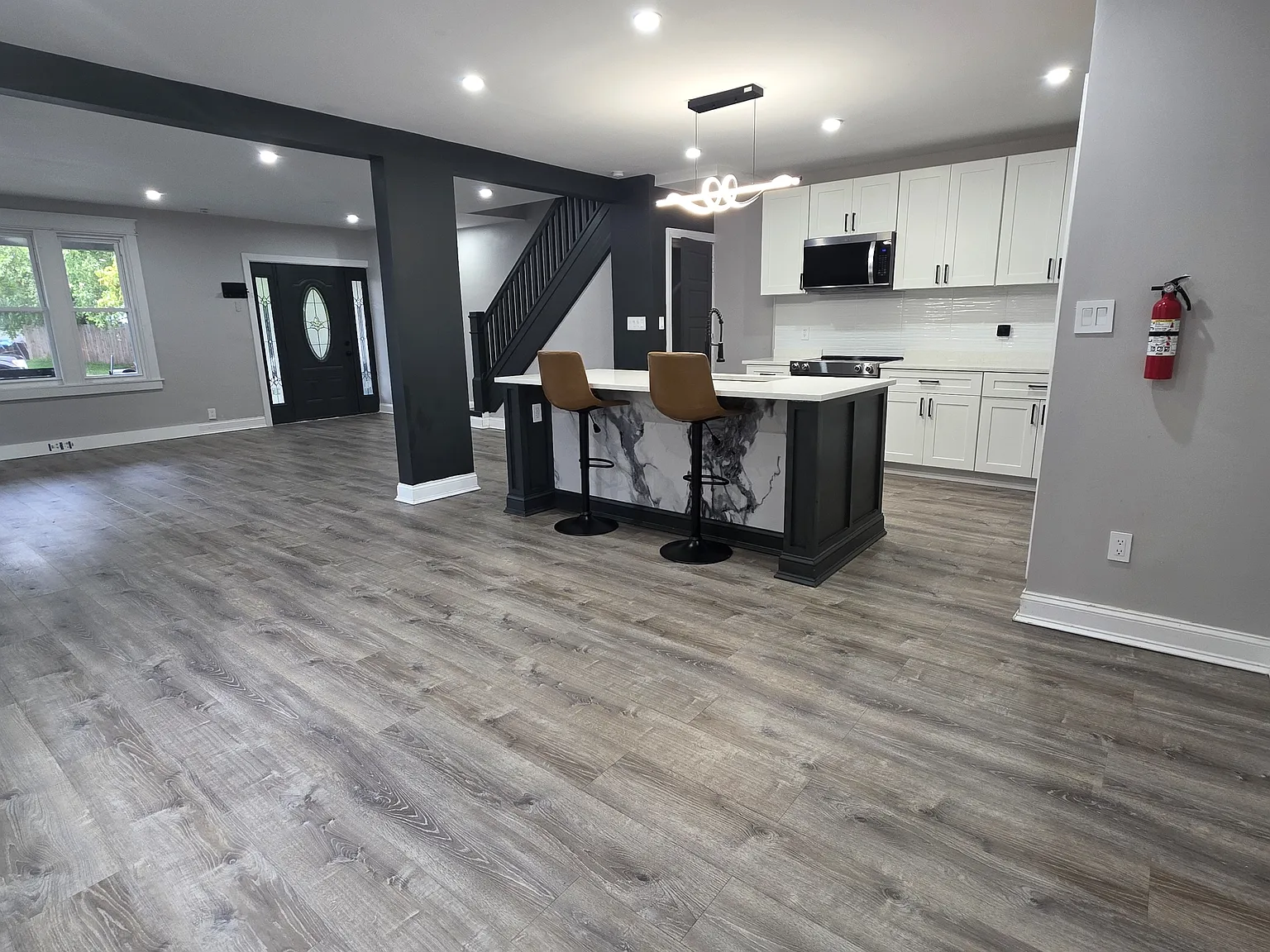 4 bed, 1408 sqft, $2,350 — Photo 4