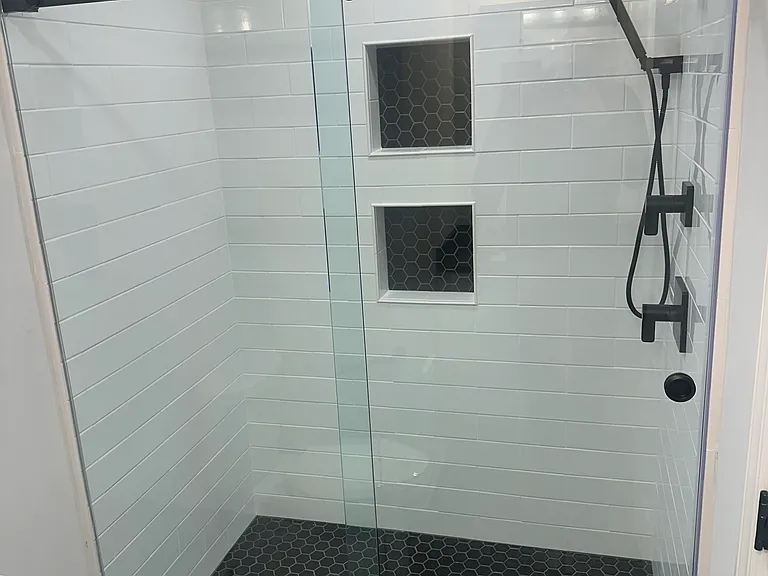1036 Chancellor Ave #6 — Photo 7