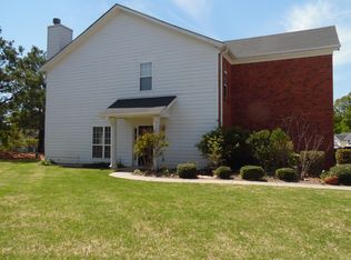 1032 Primrose View Cir, Lawrenceville, GA 30044