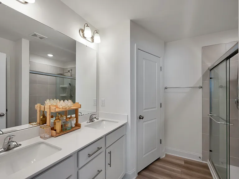 Leland Hill Cir — Photo 2
