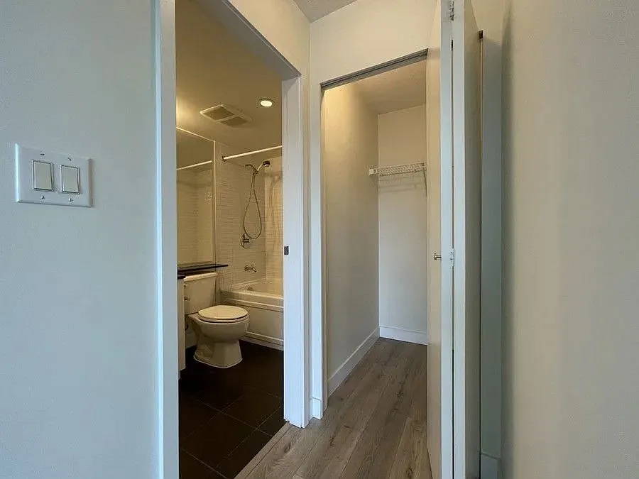 2 bed, 1070 sqft, $3,600 — Photo 4