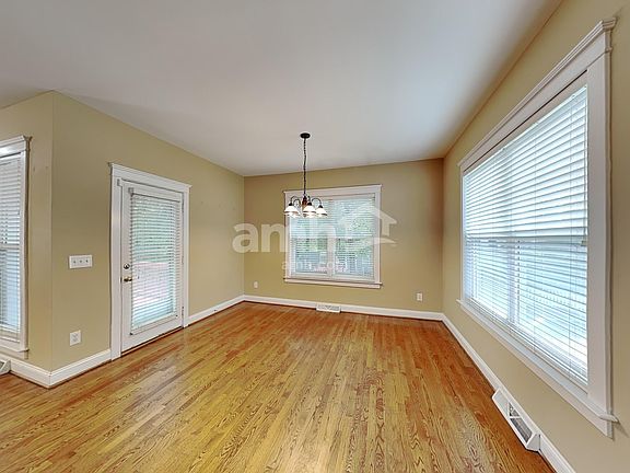 5th image of 3107 Parker Green Trl