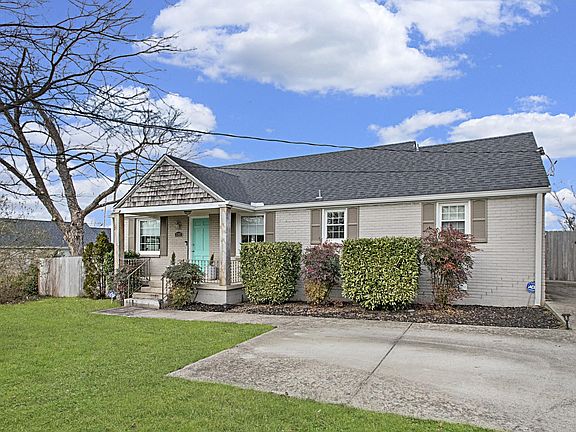 2nd image of 2302 Aubrey Dr