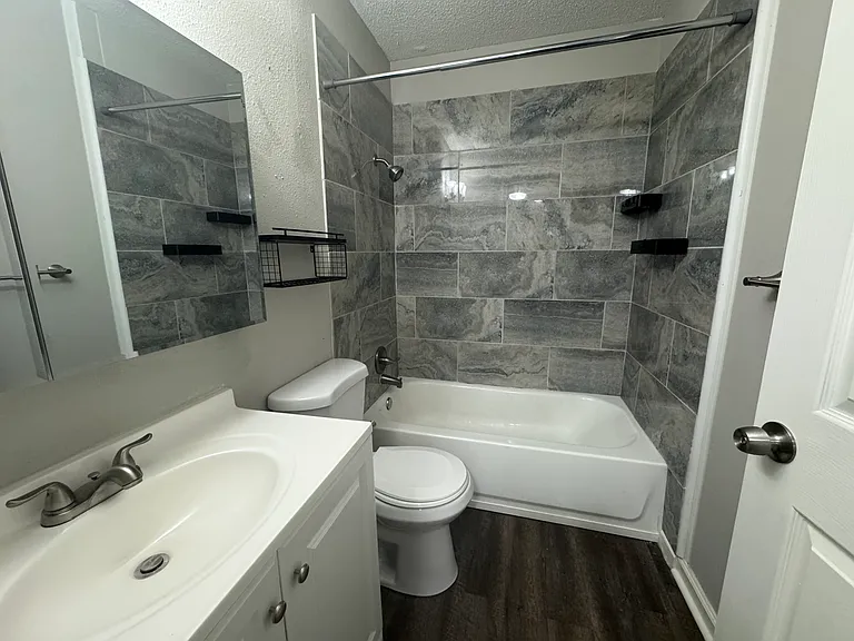 255 N Michigan St #71 — Photo 14