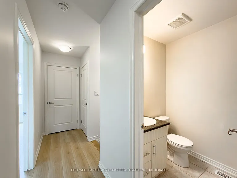 218 Heron St — Photo 11