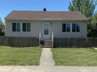 1016 3rd St SE, Minot, ND 58701