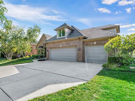 2nd image of 606 Philip Dr