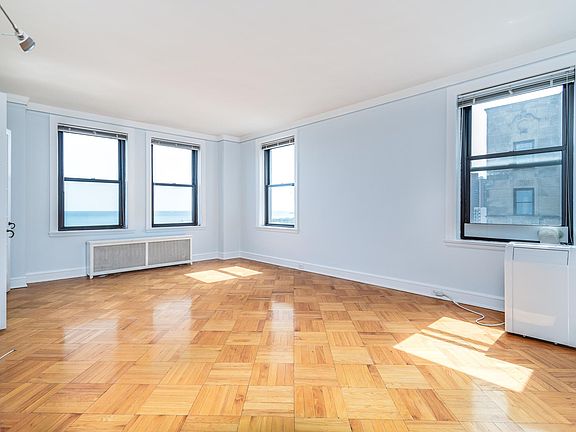2nd image of 2052 N Lincoln Park W #1502-B