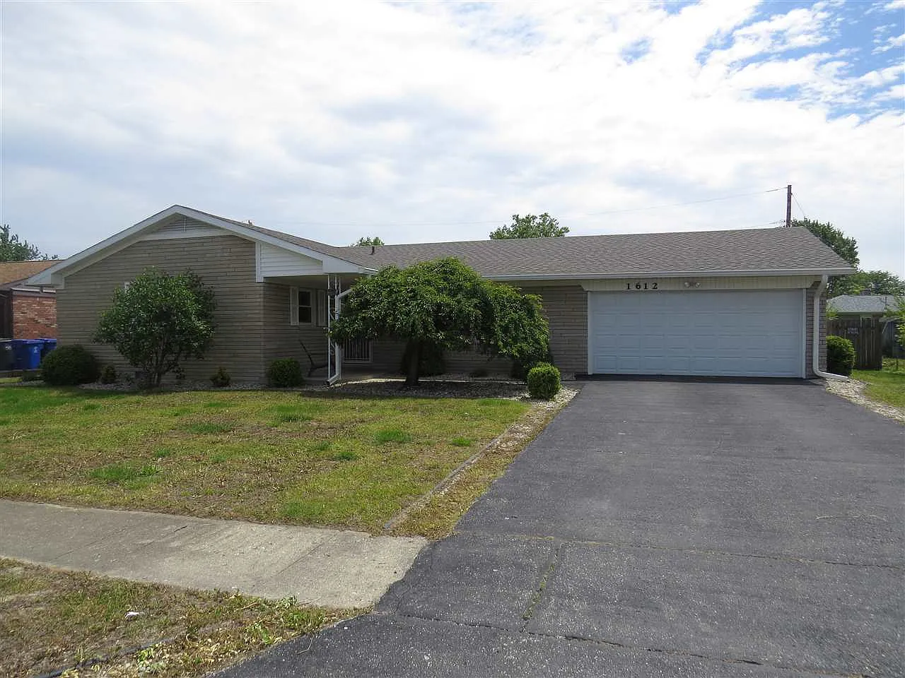 1612 Pontiac Dr photo 1