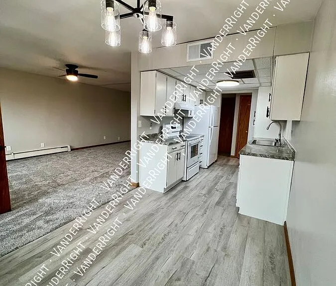 Carriage Hills Apartments — Photo 30