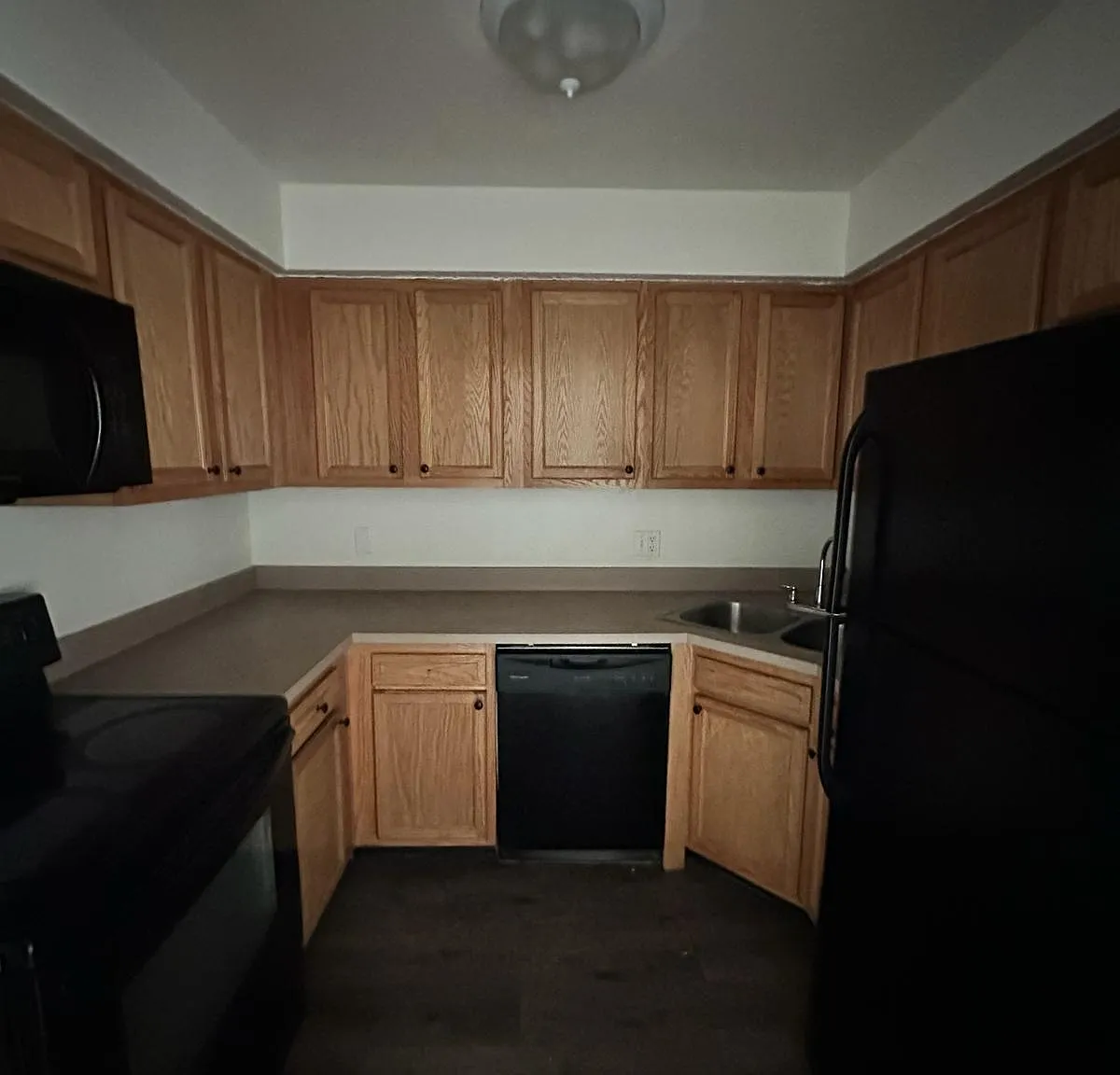2 bed, 868 sqft, $1,480 — Photo 1
