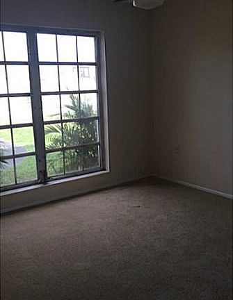5th image of 11360 NW 31st Pl