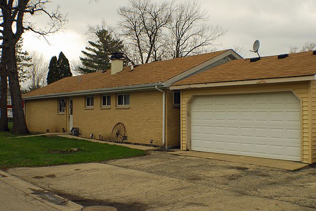1st image of 24 Ferndale Dr