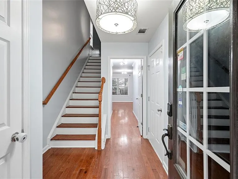 2922 Ashlyn Pointe Dr — Photo 2