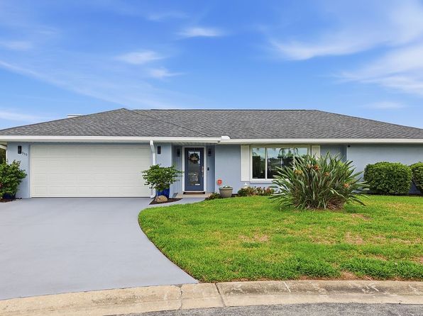 955 E Douglas Ct