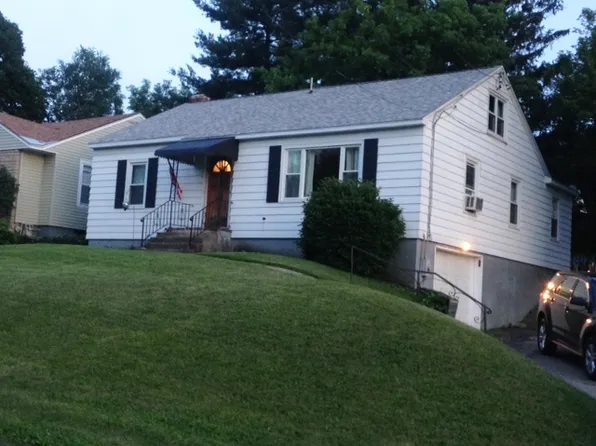 152 Montgomery St, Canajoharie, NY 13317