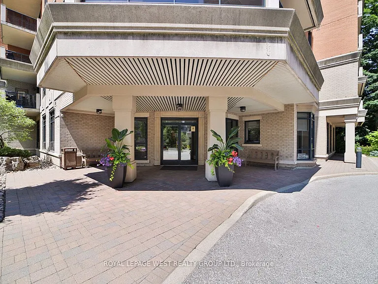 1 Lomond Dr #708 — Photo 22
