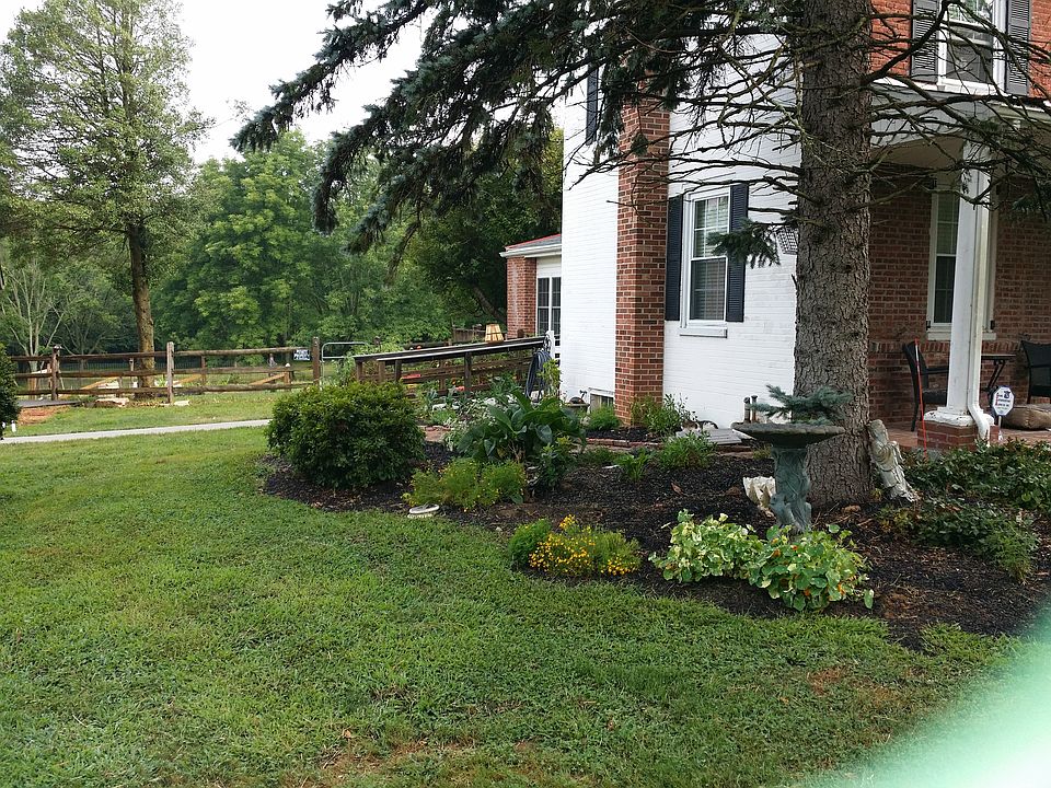 2nd image of 1141 Calvert Rd