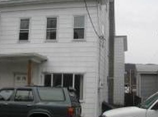 565 N 2nd St, Lykens, PA 17048