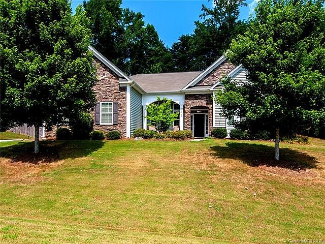 1st image of 754 Virginia Pine Ln