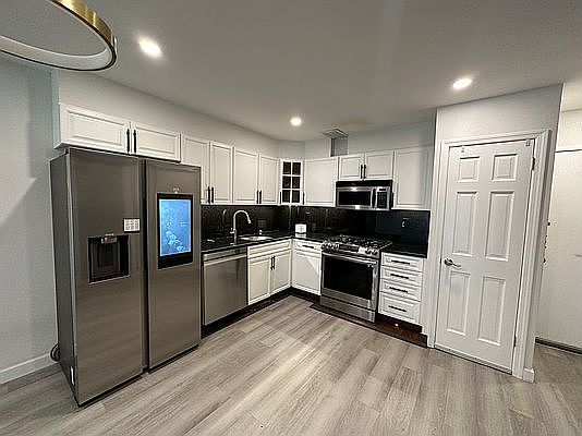 1st image of 13-36 Robin Ln #70-L