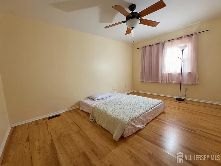34 Almond Dr — Photo 20