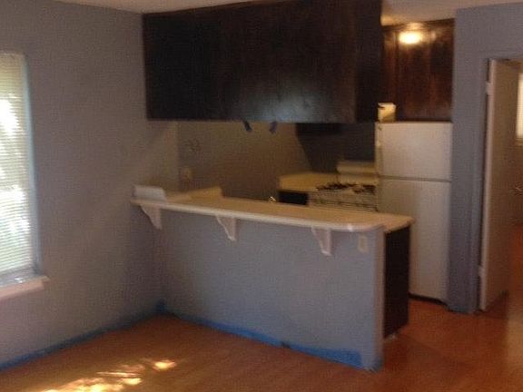 2nd image of 611 N Edison St #3