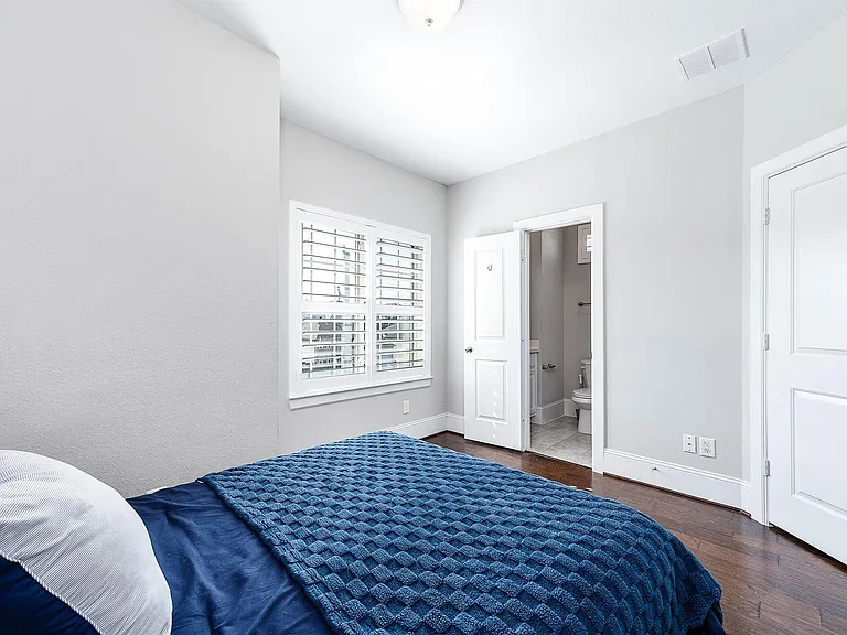 11027 Acorn Falls Dr — Photo 25