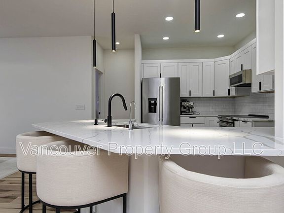 5th image of 5075 E Ferdinand Ct