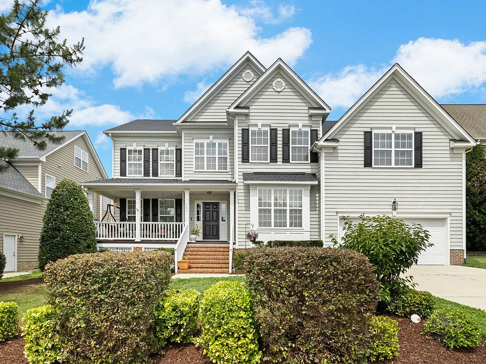 1st image of 205 Bluffton Dr