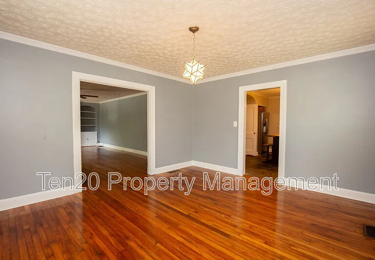 1708 Slade Dr — Photo 6