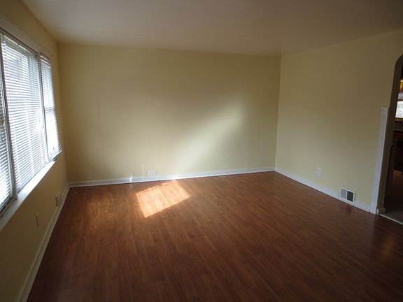 Living Roon