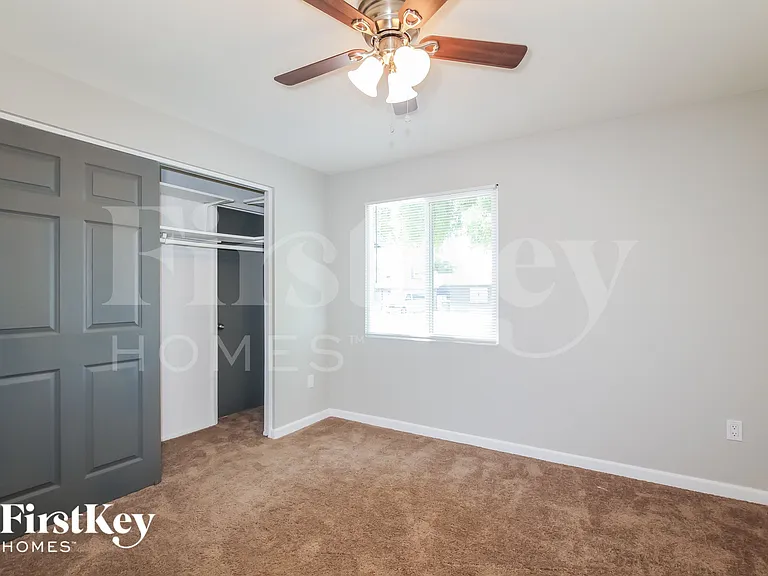 14049 N 37th Way — Photo 12