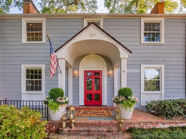 220 Bradford Ave, Fayetteville, NC 28301