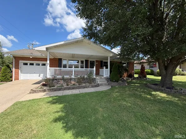 700 E Ulen St, Fort Branch, IN 47648