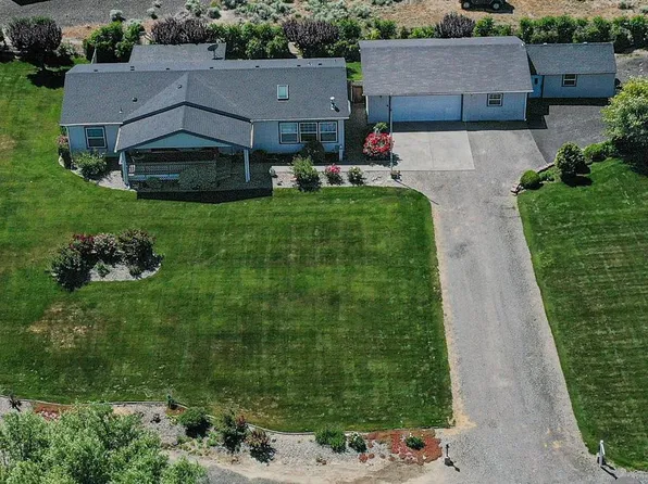 24803 E Peach Dr, Benton City, WA 99320