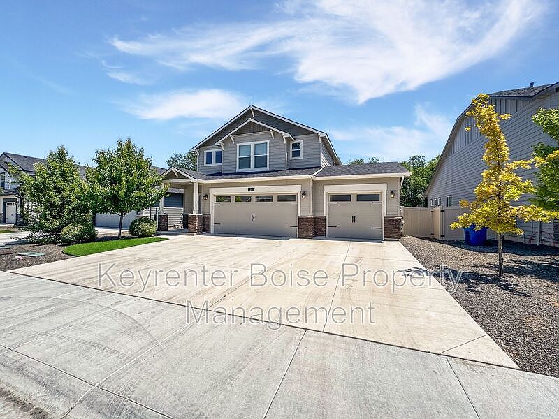 1st image of 34 N Mingus Ave