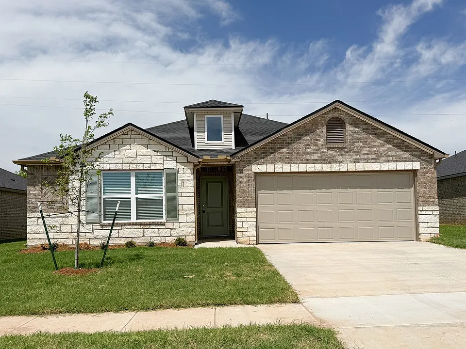 16309 Harvester Dr