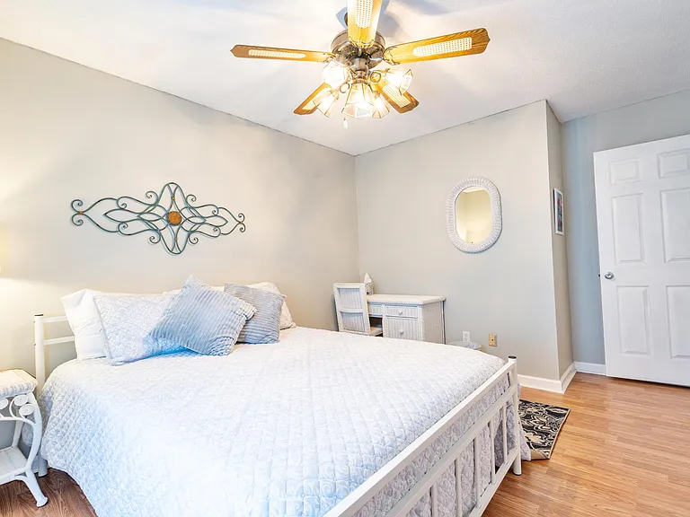 2703 Carrington Dr SW — Photo 30