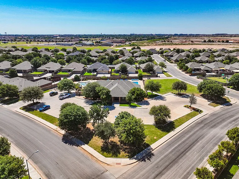 5908 Pedernales Dr — Photo 33