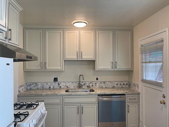 4th image of 1240 Mills St #3