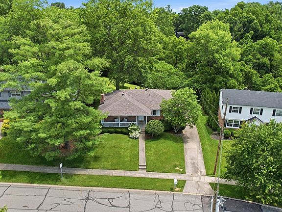 2nd image of 2484 Wingham Dr