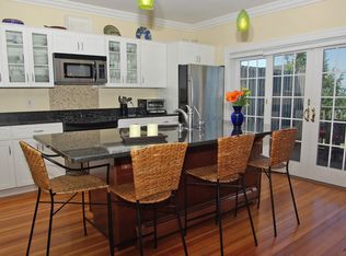8 Hill St, Charlestown, MA 02129