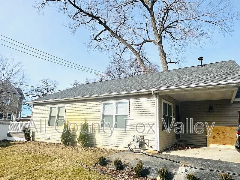 3 bed, 2.0 bath, $2,350 — Photo 3
