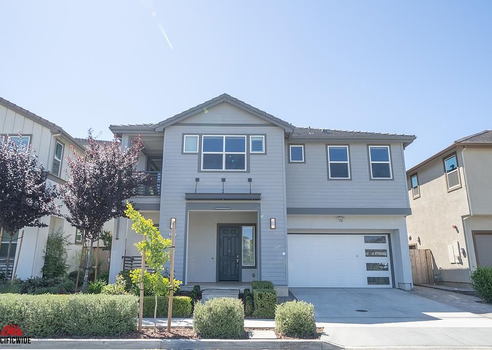 1st image of 2677 Tranquility St