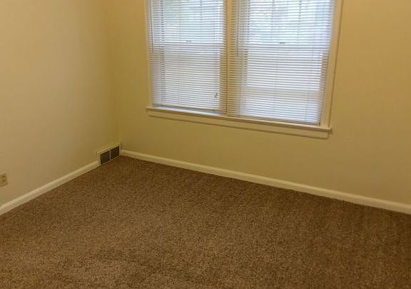 5th image of 732 Avenue F