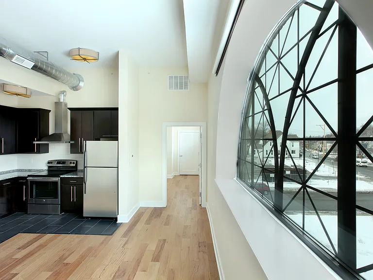 834 Lake Drive Apartments — Photo 13