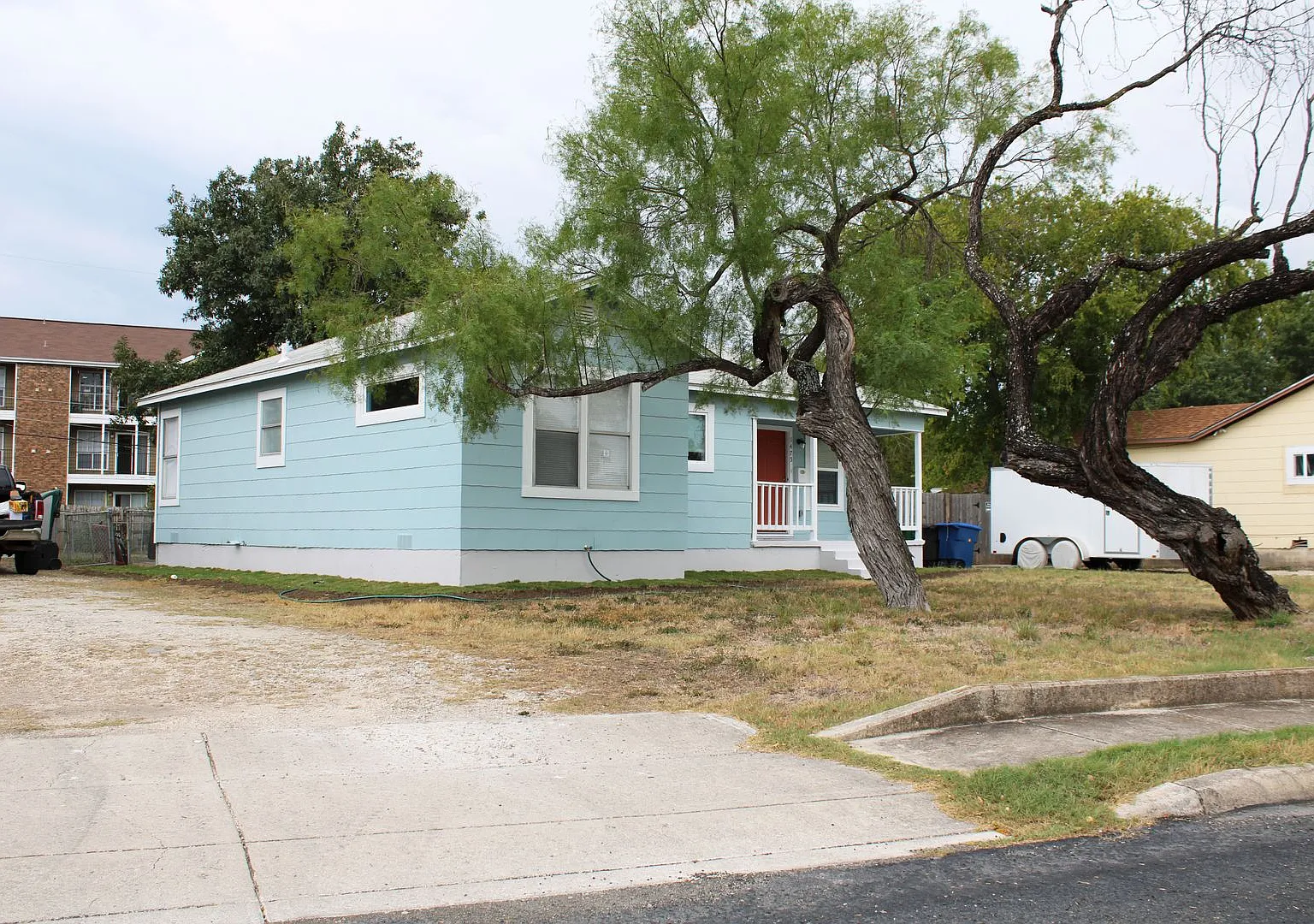 Olmos Park Terrace Duplex — Photo 2