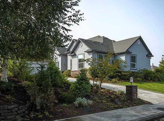 2nd image of 4705 NE 143rd Cir