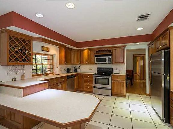 3rd image of 7990 SW 165th St